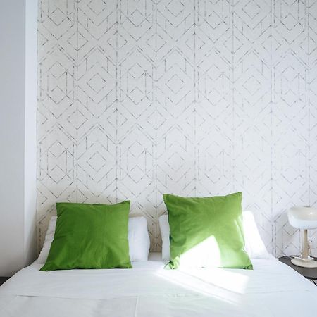 Homeyseville-Lovely Duplex At Santa Cruz 10 Pax, Parking Optional المظهر الخارجي الصورة