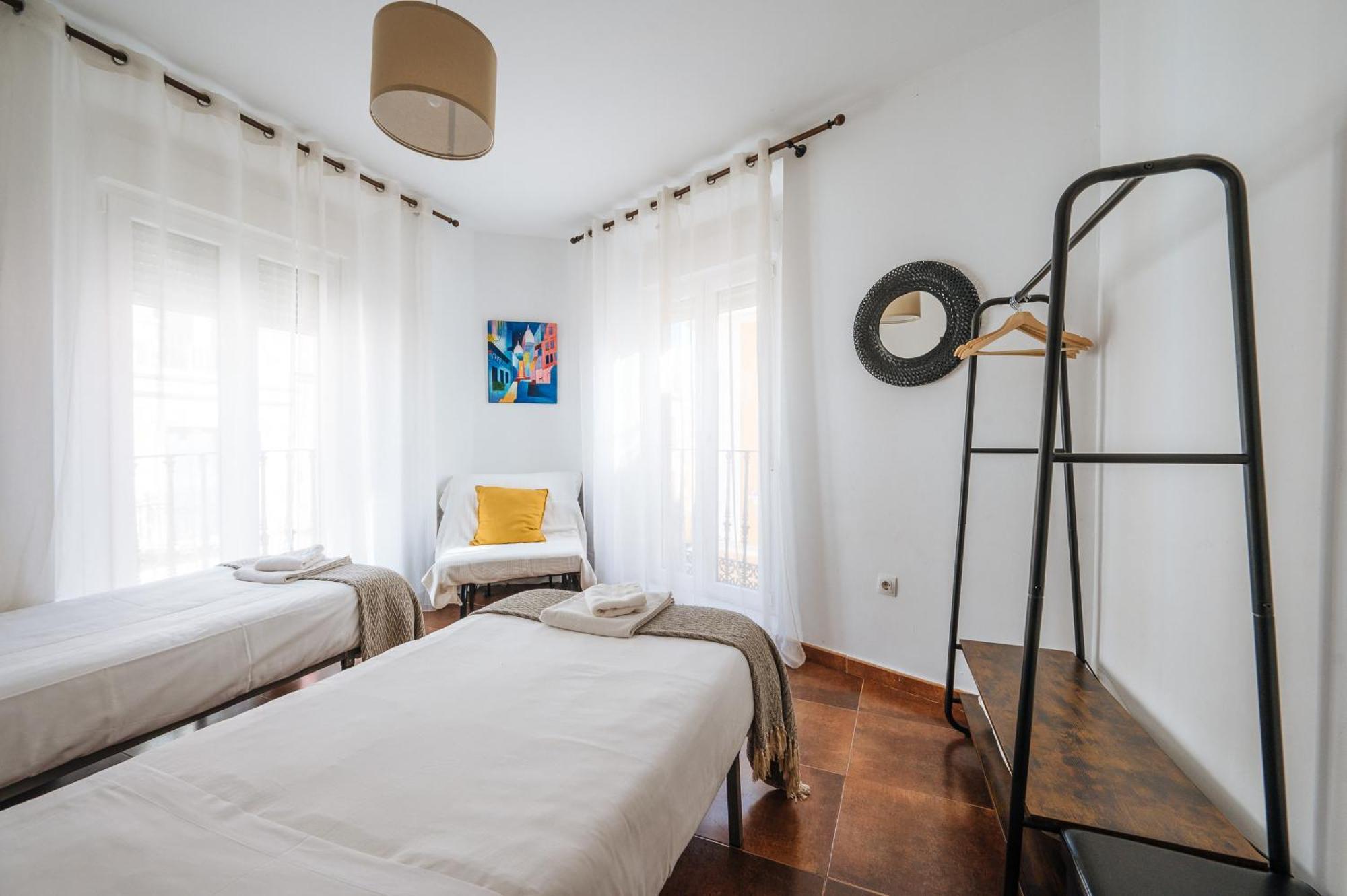 Homeyseville-Lovely Duplex At Santa Cruz 10 Pax, Parking Optional المظهر الخارجي الصورة