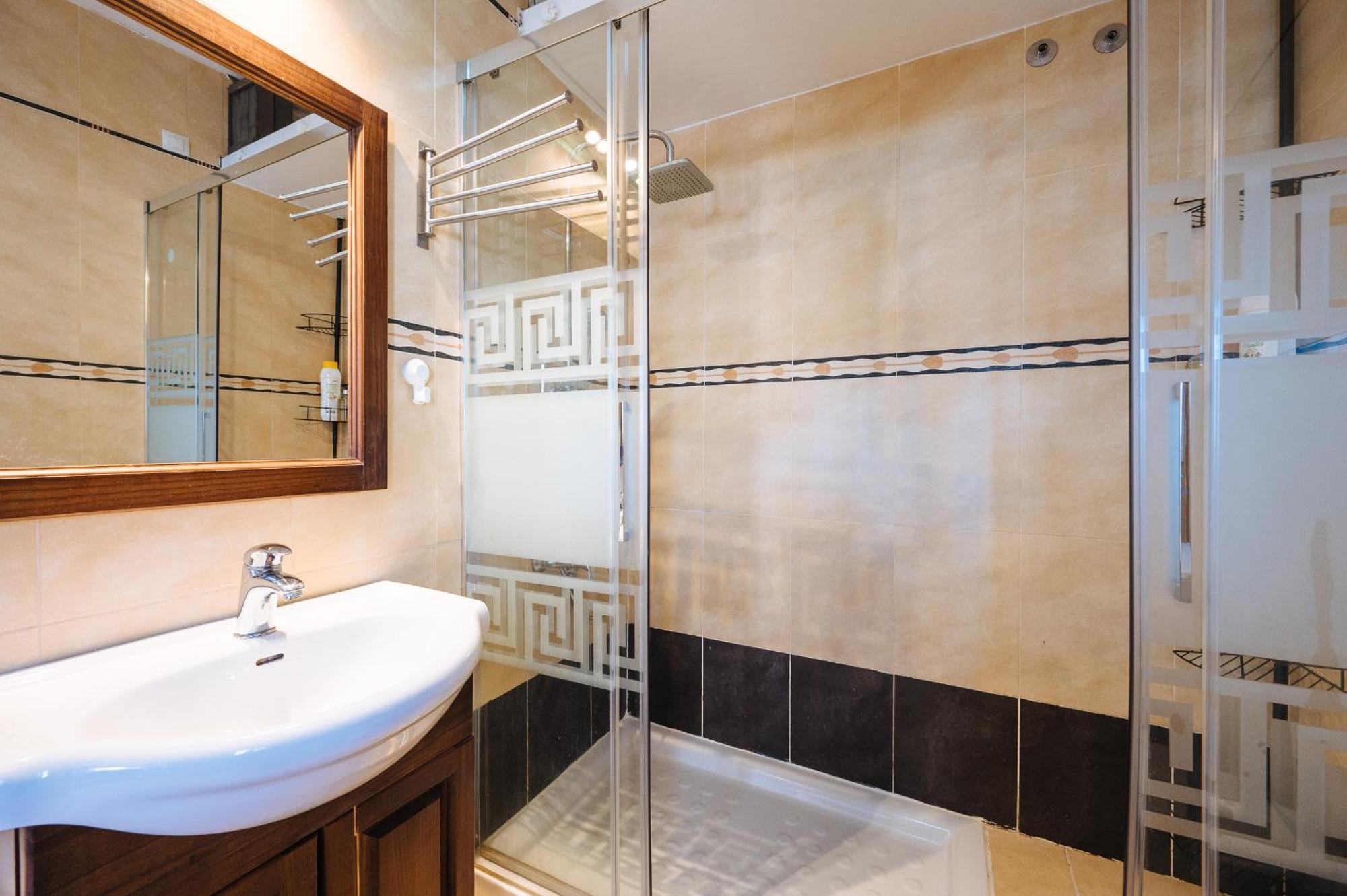 Homeyseville-Lovely Duplex At Santa Cruz 10 Pax, Parking Optional المظهر الخارجي الصورة