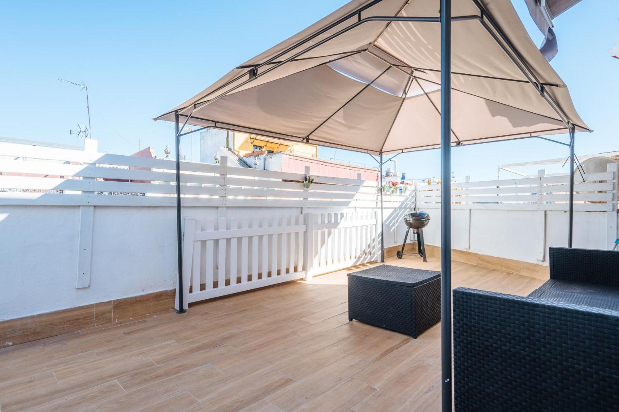 Homeyseville-Lovely Duplex At Santa Cruz 10 Pax, Parking Optional المظهر الخارجي الصورة